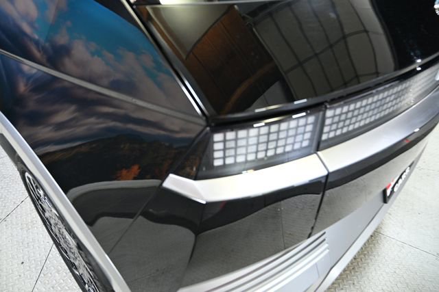 Used 2024 Hyundai Ioniq 5 Limited image 12