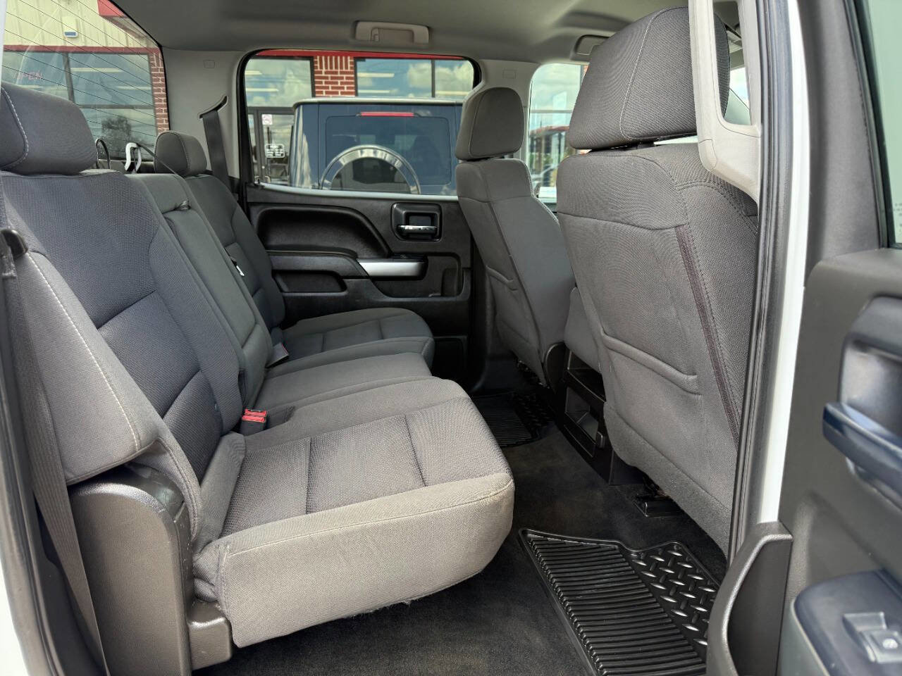 Used 2018 Chevrolet Silverado 1500 LT RWD image 8