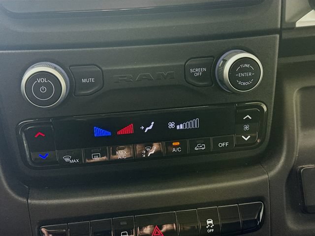 Used 2025 RAM ProMaster 3500 w/ Quick Order Package 22G SLT FWD image 14