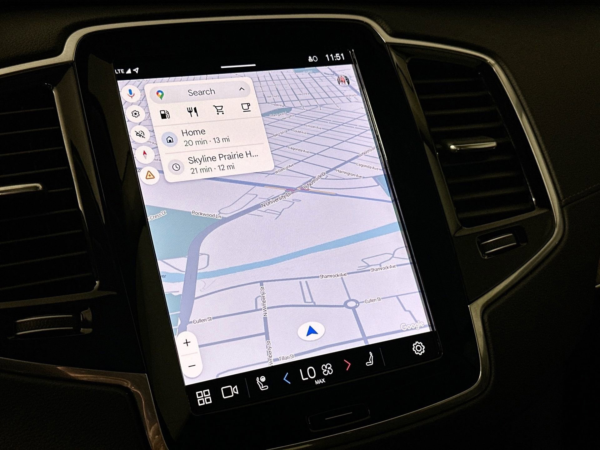 Certified 2023 Volvo XC90 B6 Ultimate w/ Protection Package Premier image 13