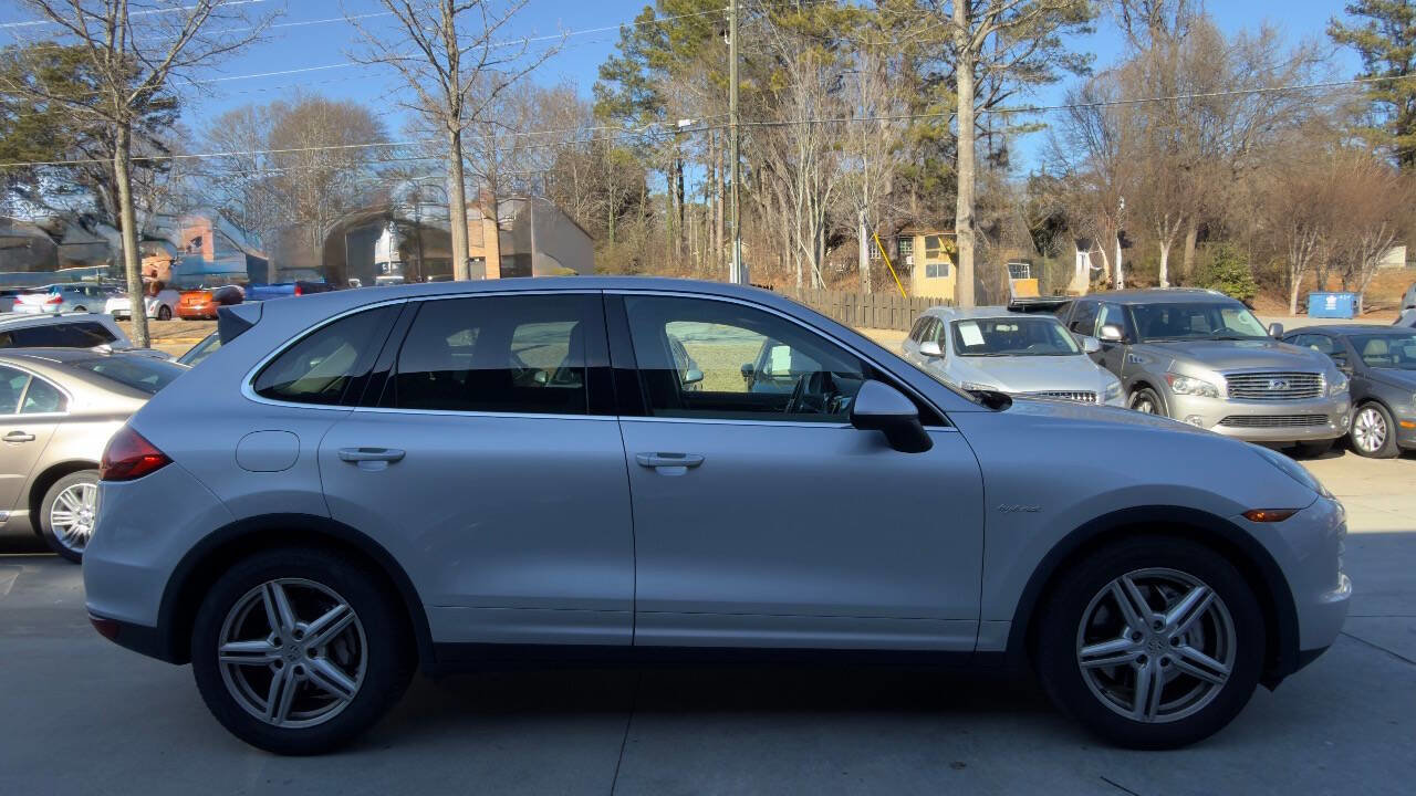Used 2011 Porsche Cayenne S image 3