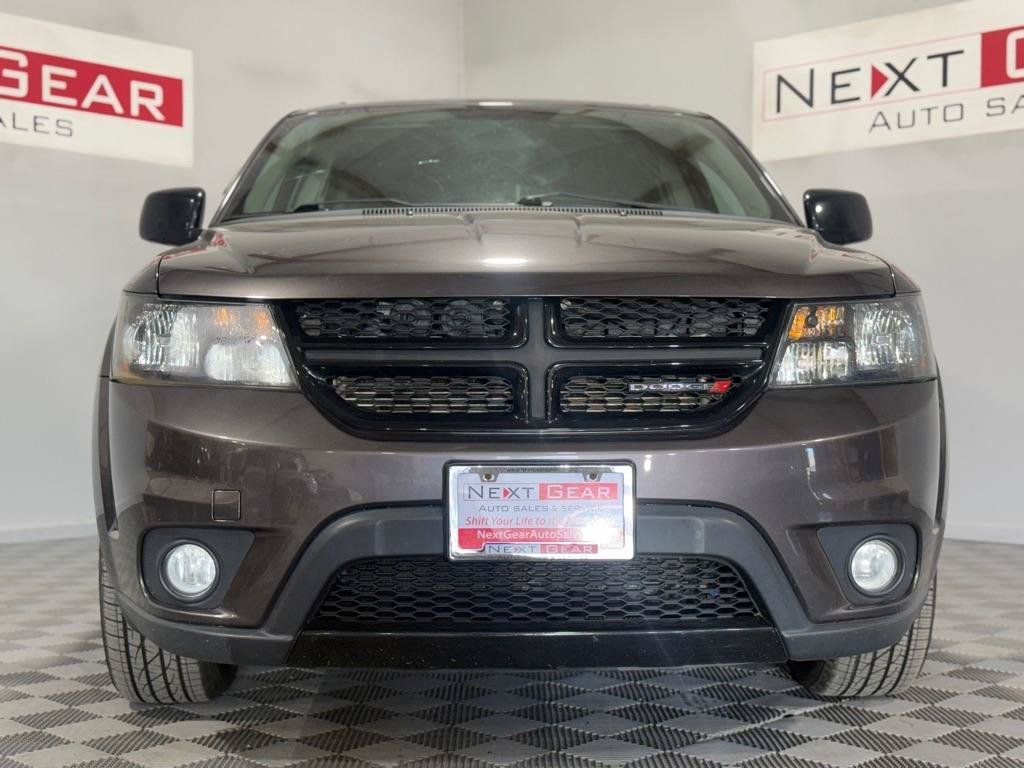 Used 2016 Dodge Journey SXT w/ Blacktop Package FWD image 4