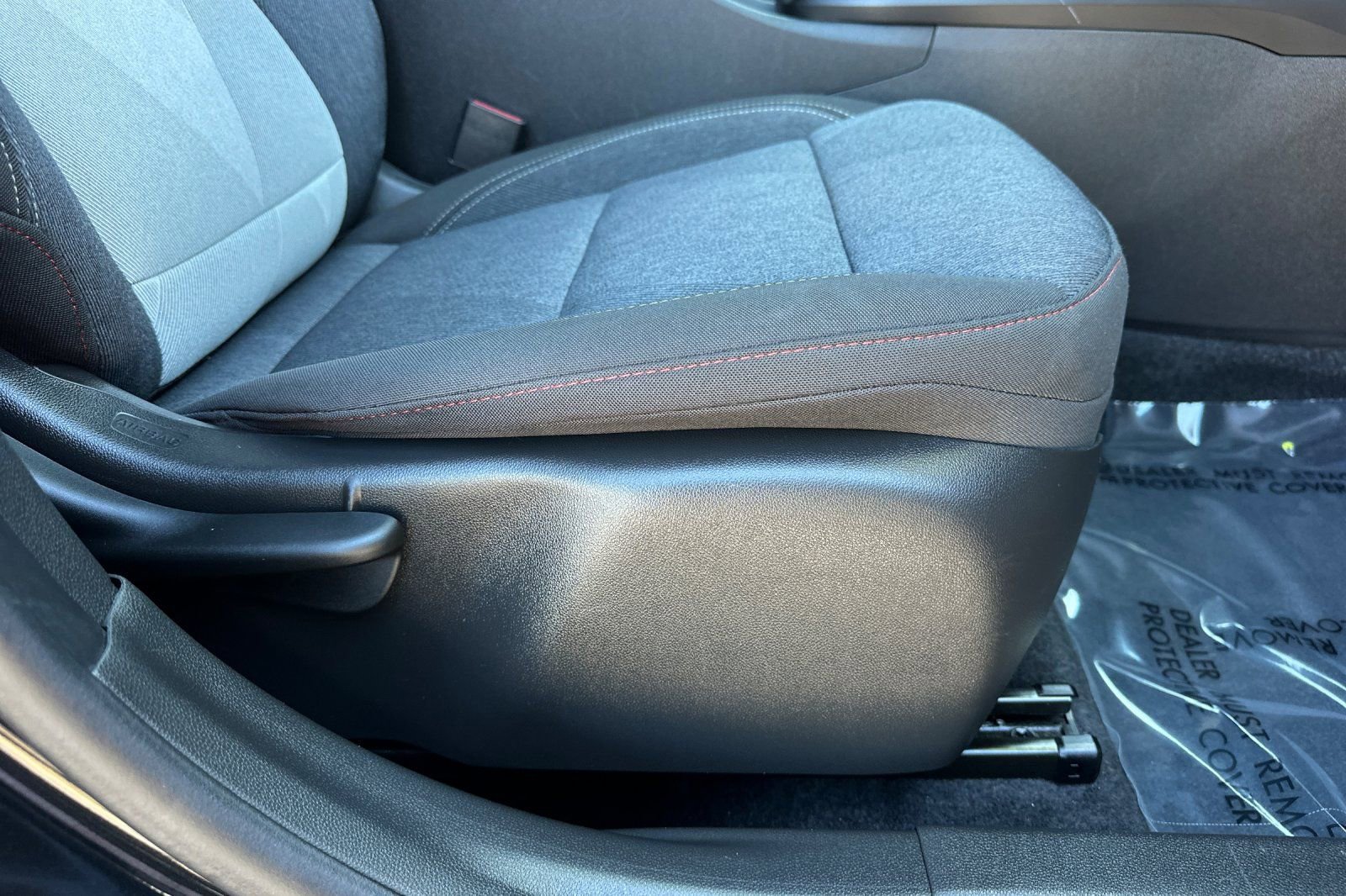 Certified 2024 Chevrolet Trax RS w/ Driver Confidence Package image 22