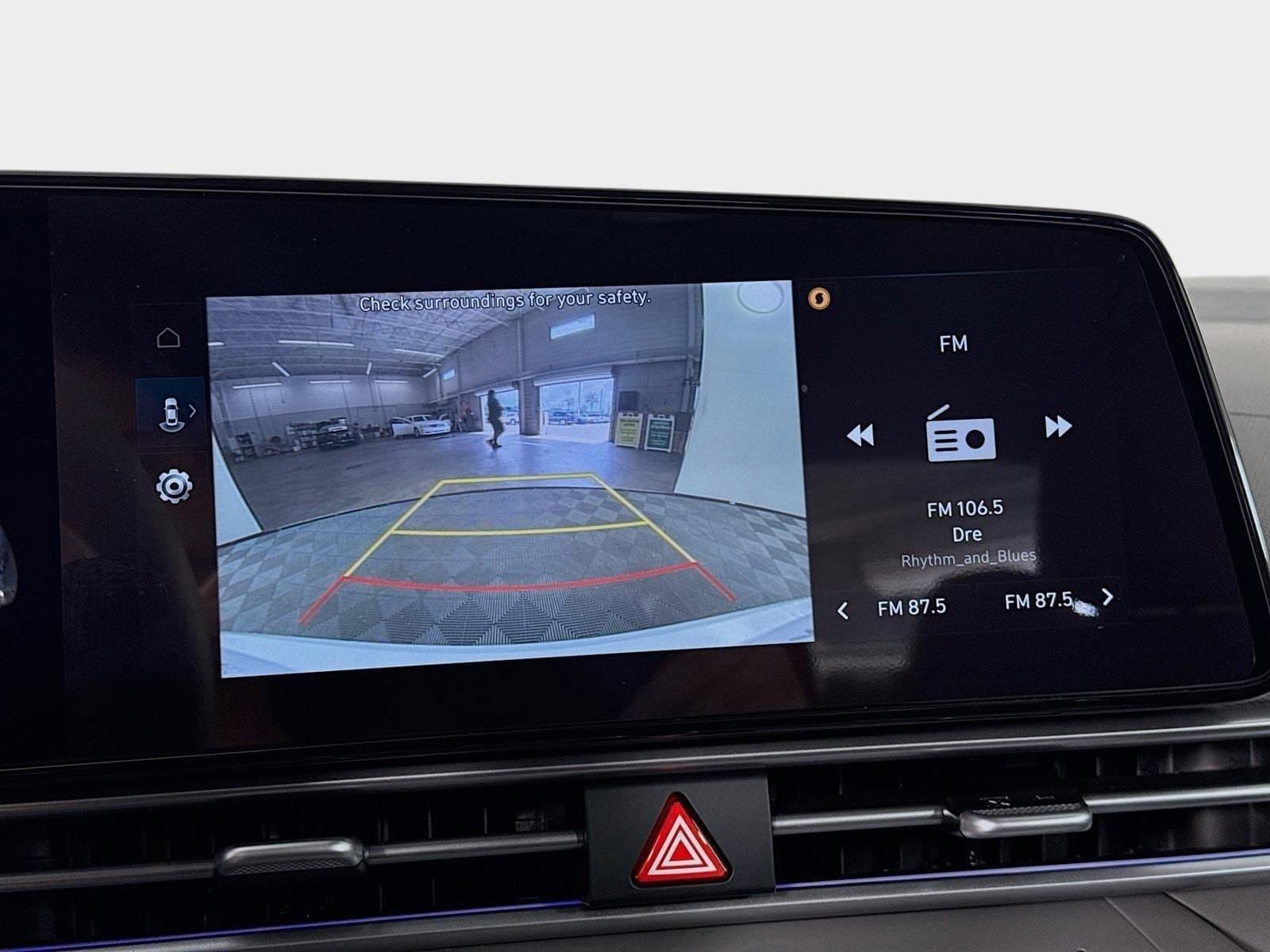 New 2025 Hyundai Elantra SEL w/ Cargo Package FWD image 16