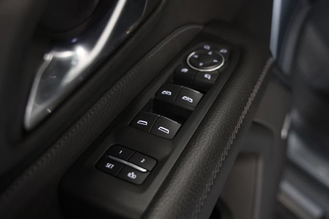 Used 2023 GMC Yukon Denali AWD/4WD image 22