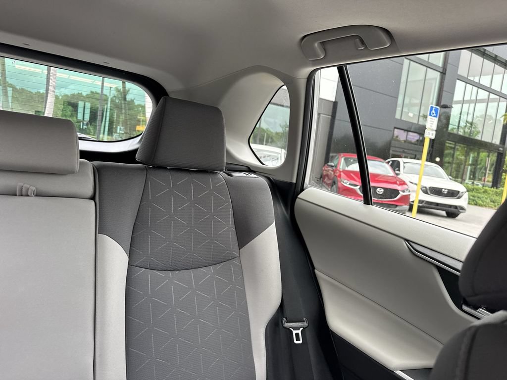Used 2019 Toyota RAV4 XLE FWD image 19