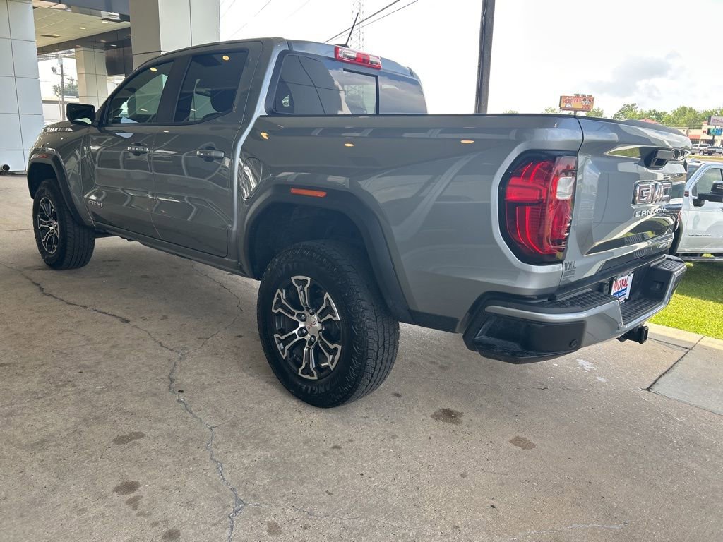 Used 2025 GMC Canyon AT4 w/ AT4 Premium Package AWD/4WD image 5