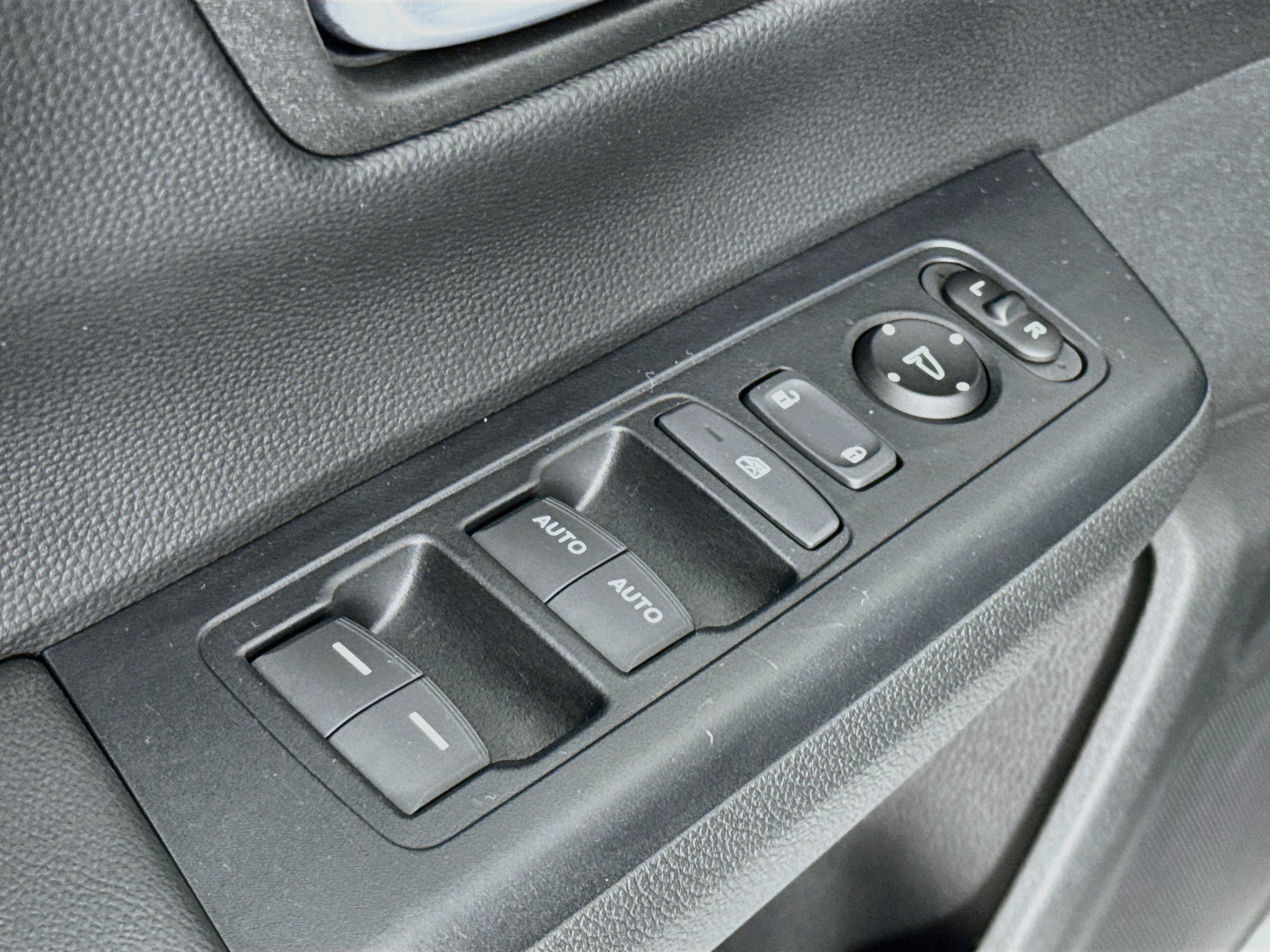 Certified 2023 Honda CR-V EX image 17