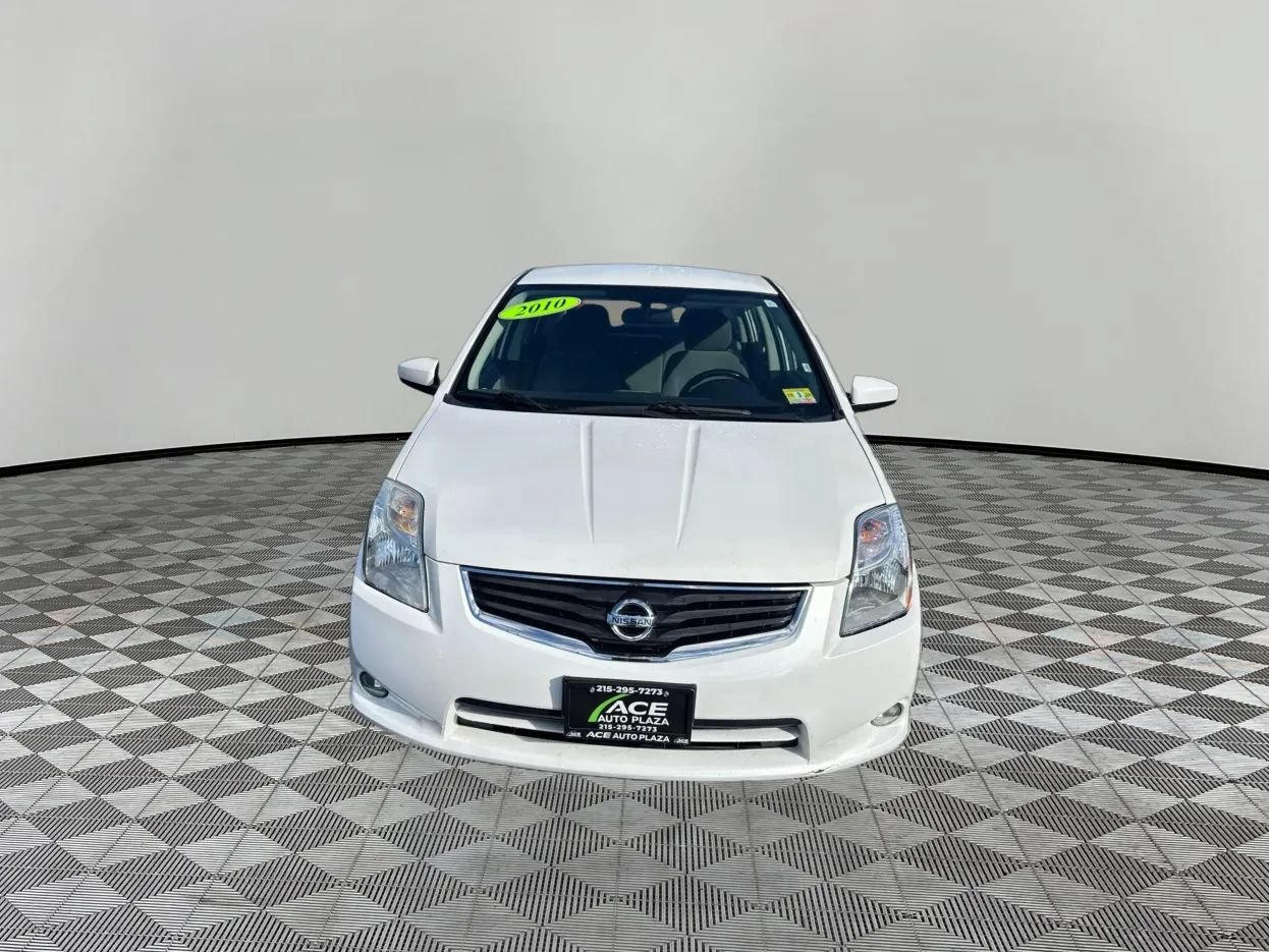 Used 2011 Nissan Sentra 2.0 SL w/ Navigation Pkg FWD image 3