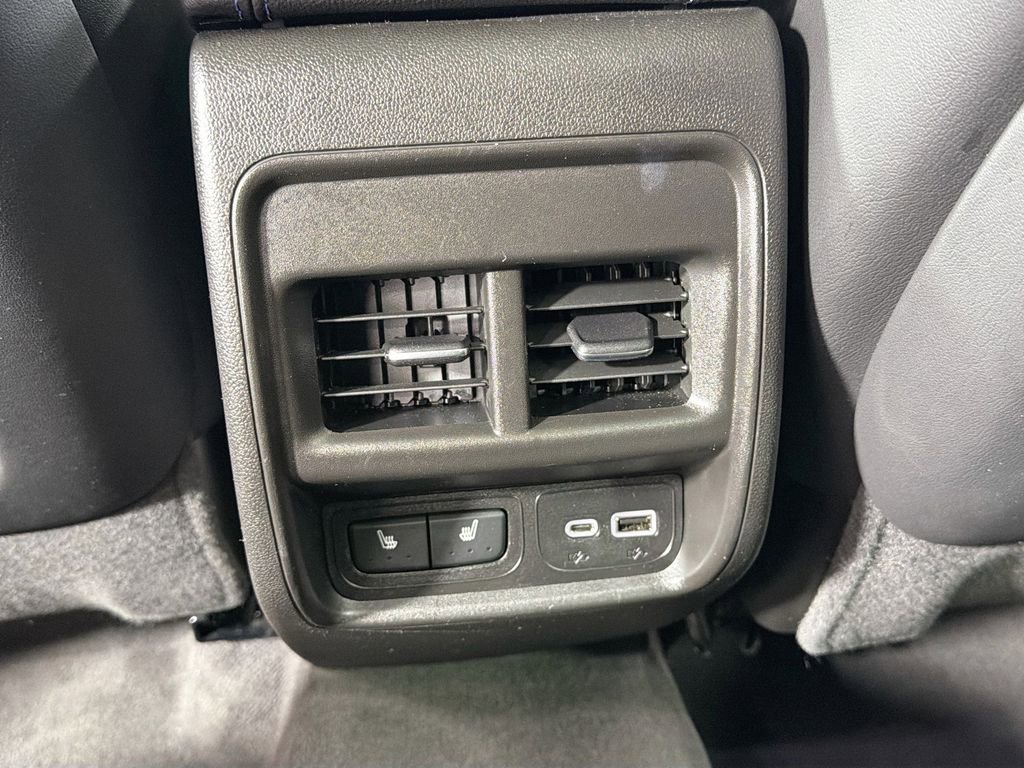 Used 2024 Cadillac XT4 Sport AWD/4WD image 28