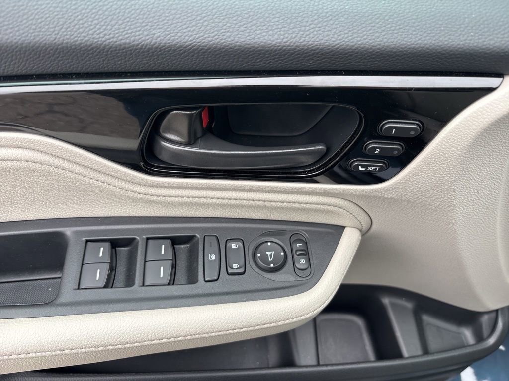 Certified 2025 Honda Odyssey Touring image 19