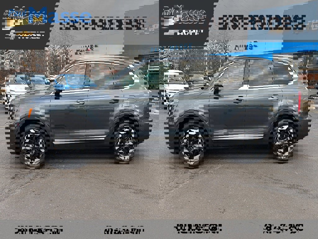 Used 2023 Kia Telluride S w/ S Sunroof Package image 4