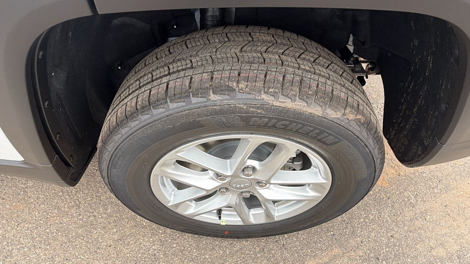 New 2026 Jeep Grand Cherokee Laredo RWD image 12