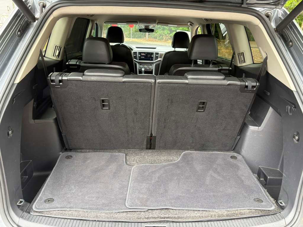 Used 2018 Volkswagen Atlas SE FWD image 12