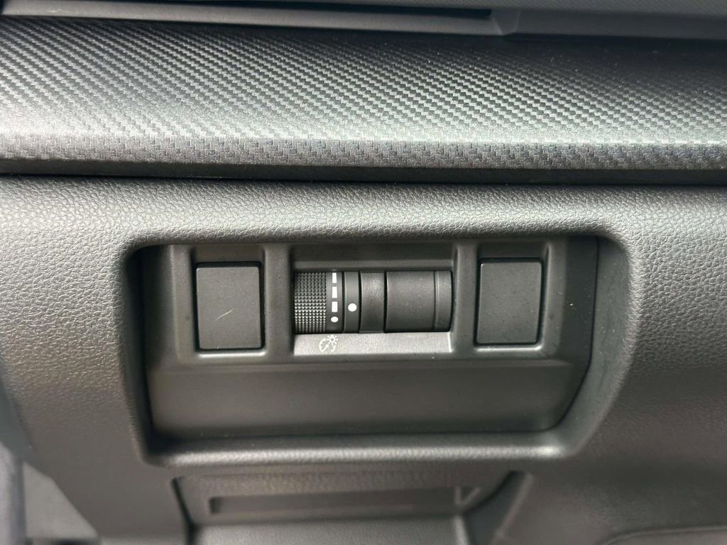 Certified 2025 Subaru Crosstrek 2.5i Sport AWD/4WD image 31