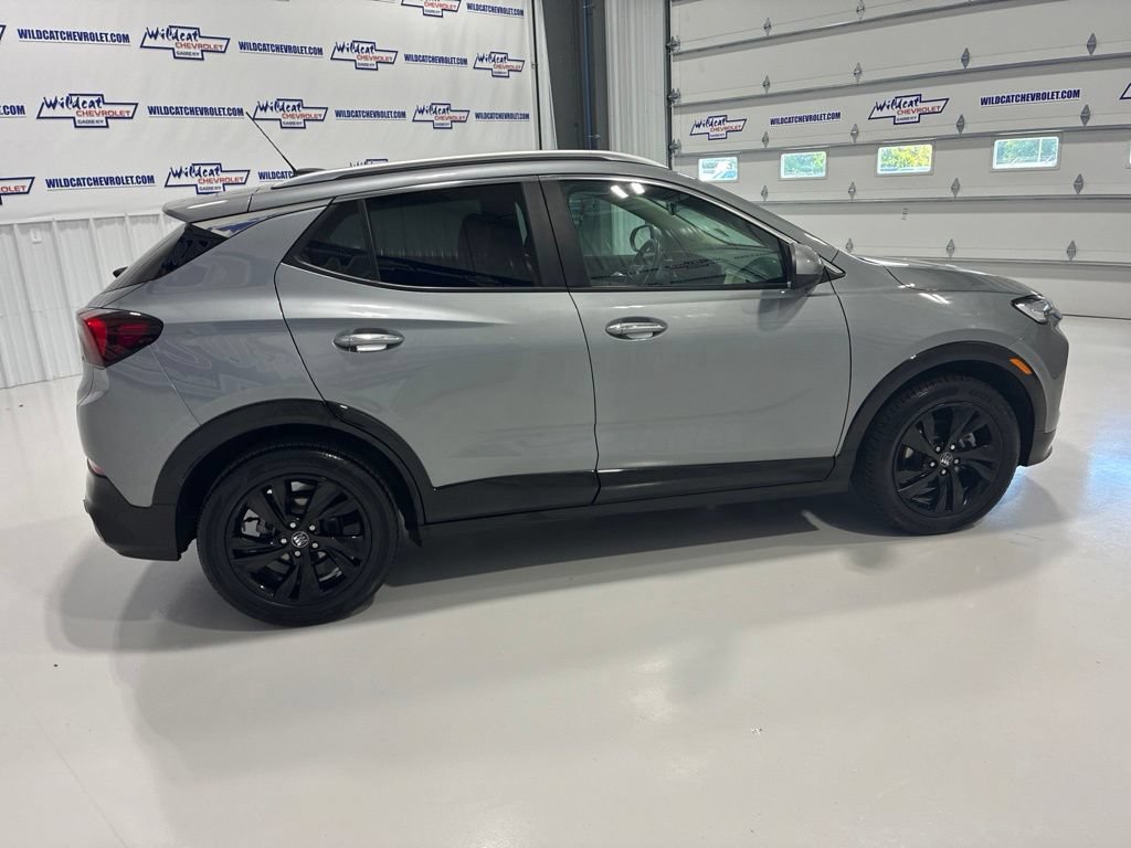 Used 2024 Buick Encore GX Sport Touring FWD image 6