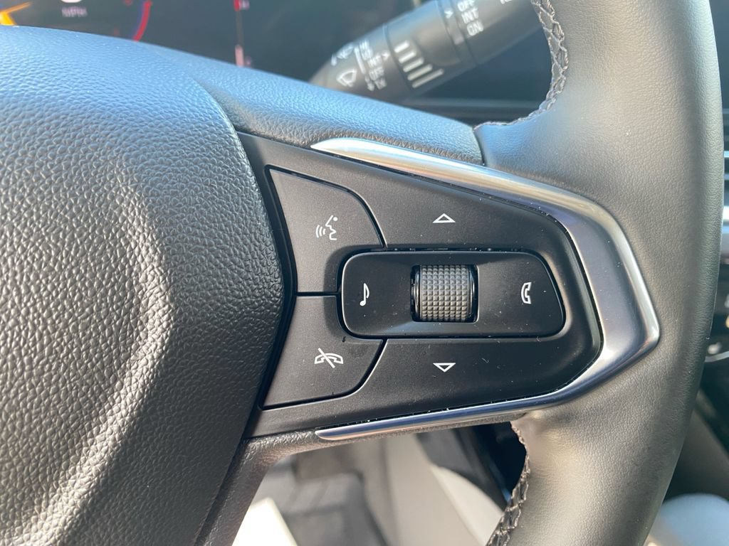 Used 2025 Chevrolet Trax ACTIV FWD image 20