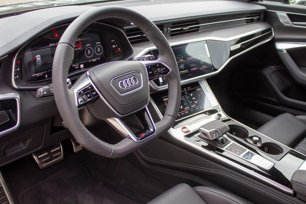 Used 2025 Audi RS 6 performance image 11