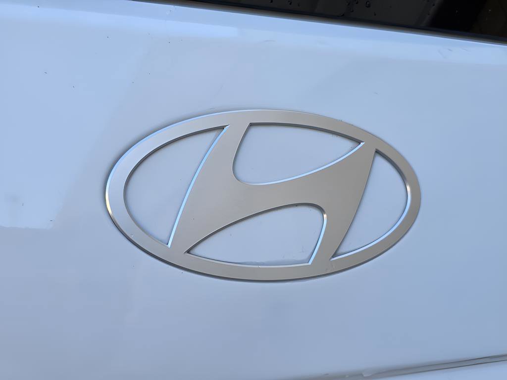 Used 2024 Hyundai Santa Fe SEL image 13