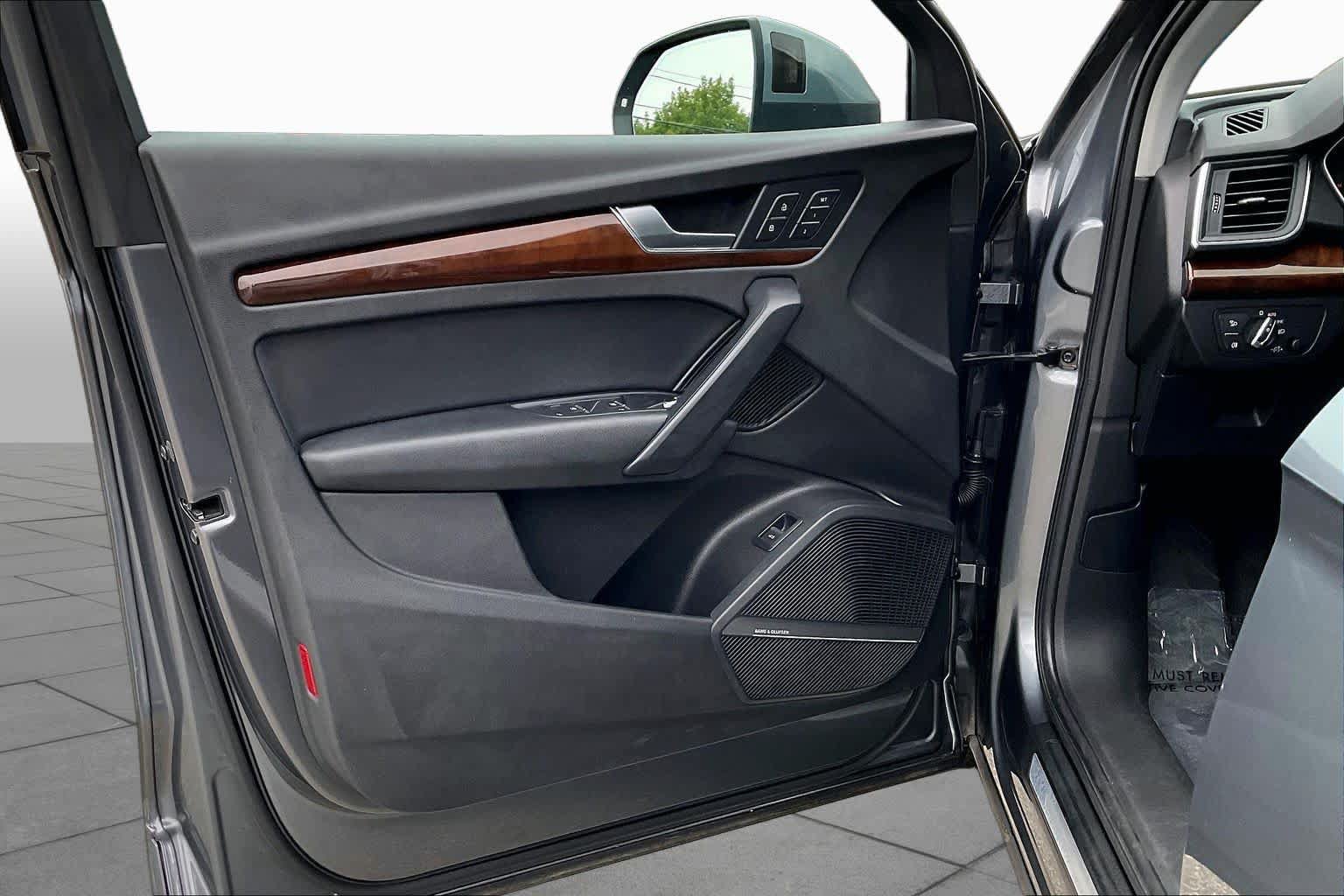 Used 2018 Audi Q5 2.0T Premium Plus w/ Premium Plus Package AWD/4WD image 21