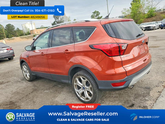 Used 2019 Ford Escape Titanium AWD/4WD image 3