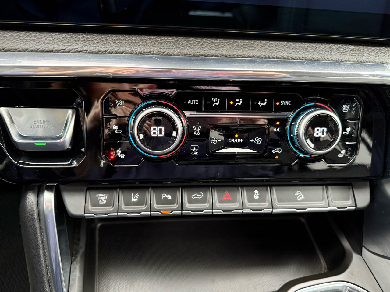 Used 2024 GMC Sierra 2500 Denali w/ Denali Reserve Package image 34