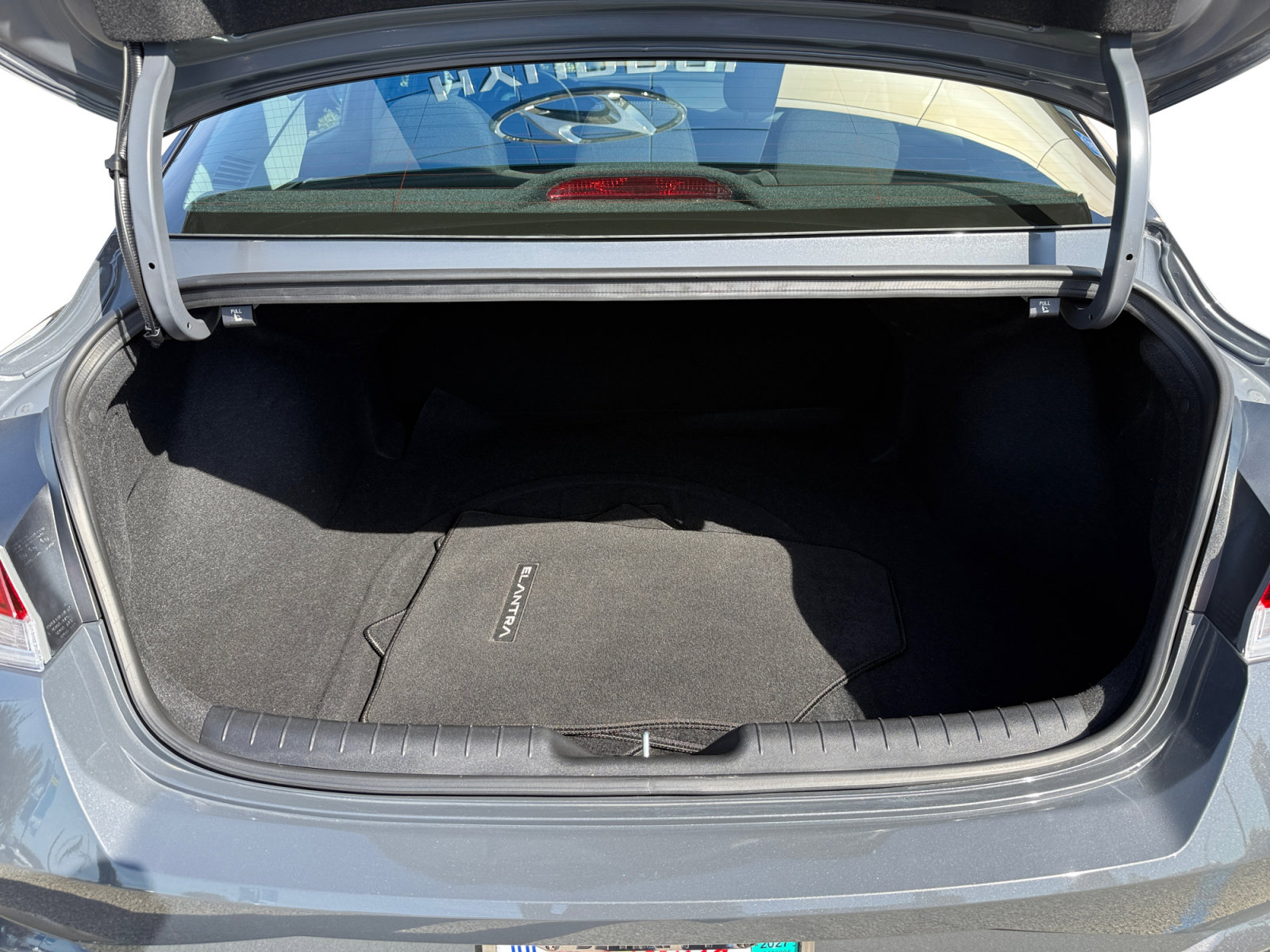 Certified 2023 Hyundai Elantra SEL w/ Convenience Package FWD image 17