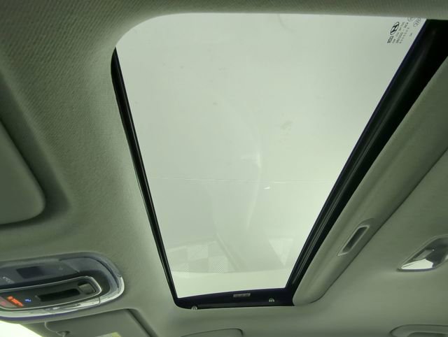 New 2026 Hyundai Elantra Limited image 29