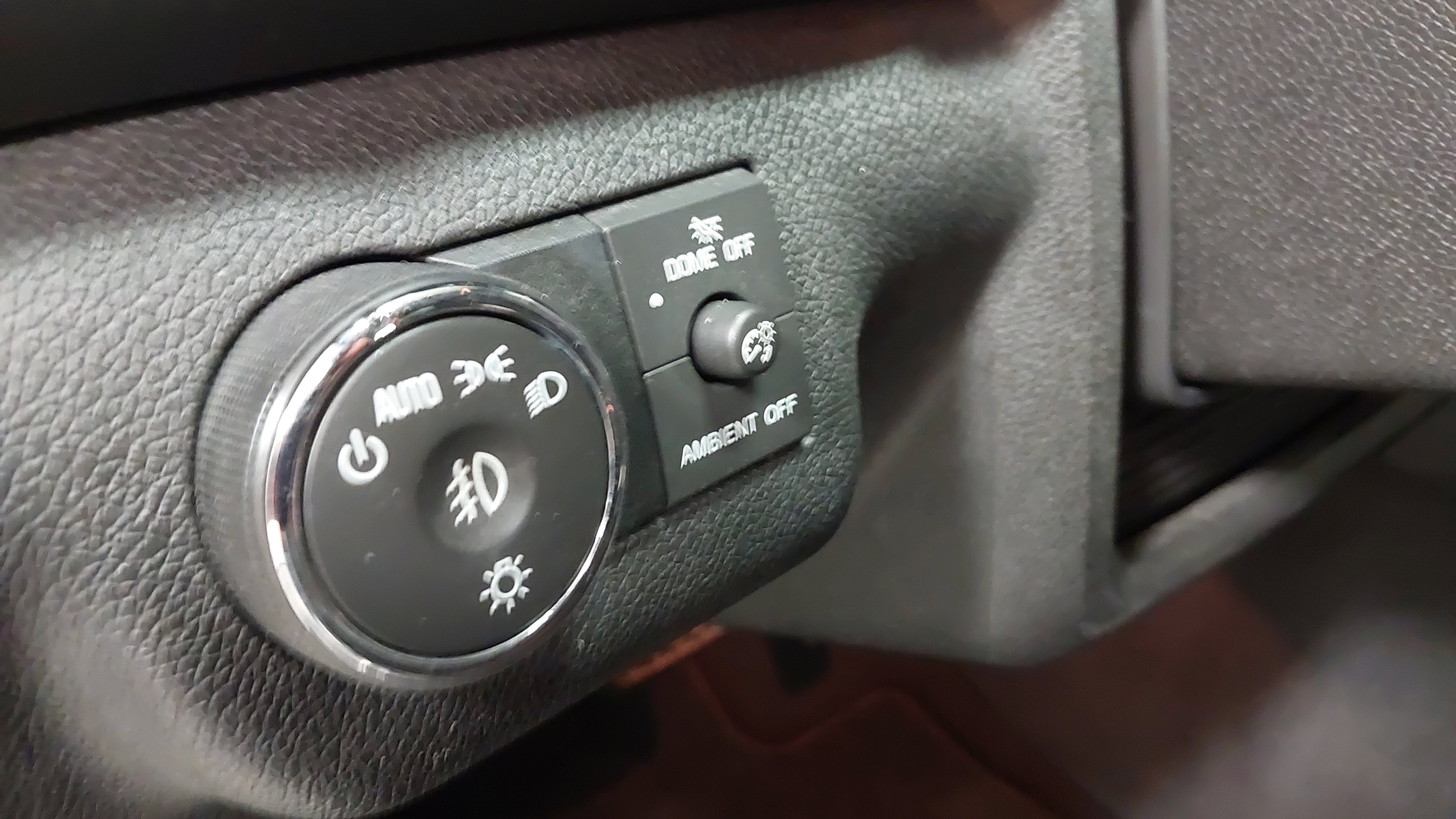 Used 2015 GMC Acadia Denali AWD/4WD image 23