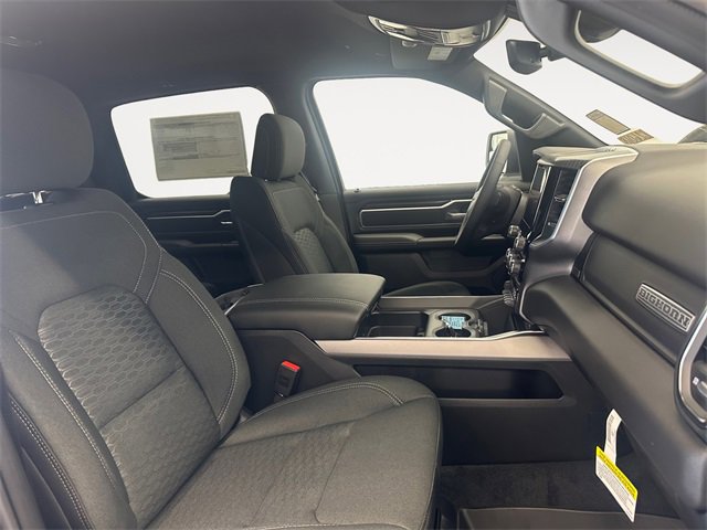 New 2026 RAM 1500 4x4 Crew Cab image 15