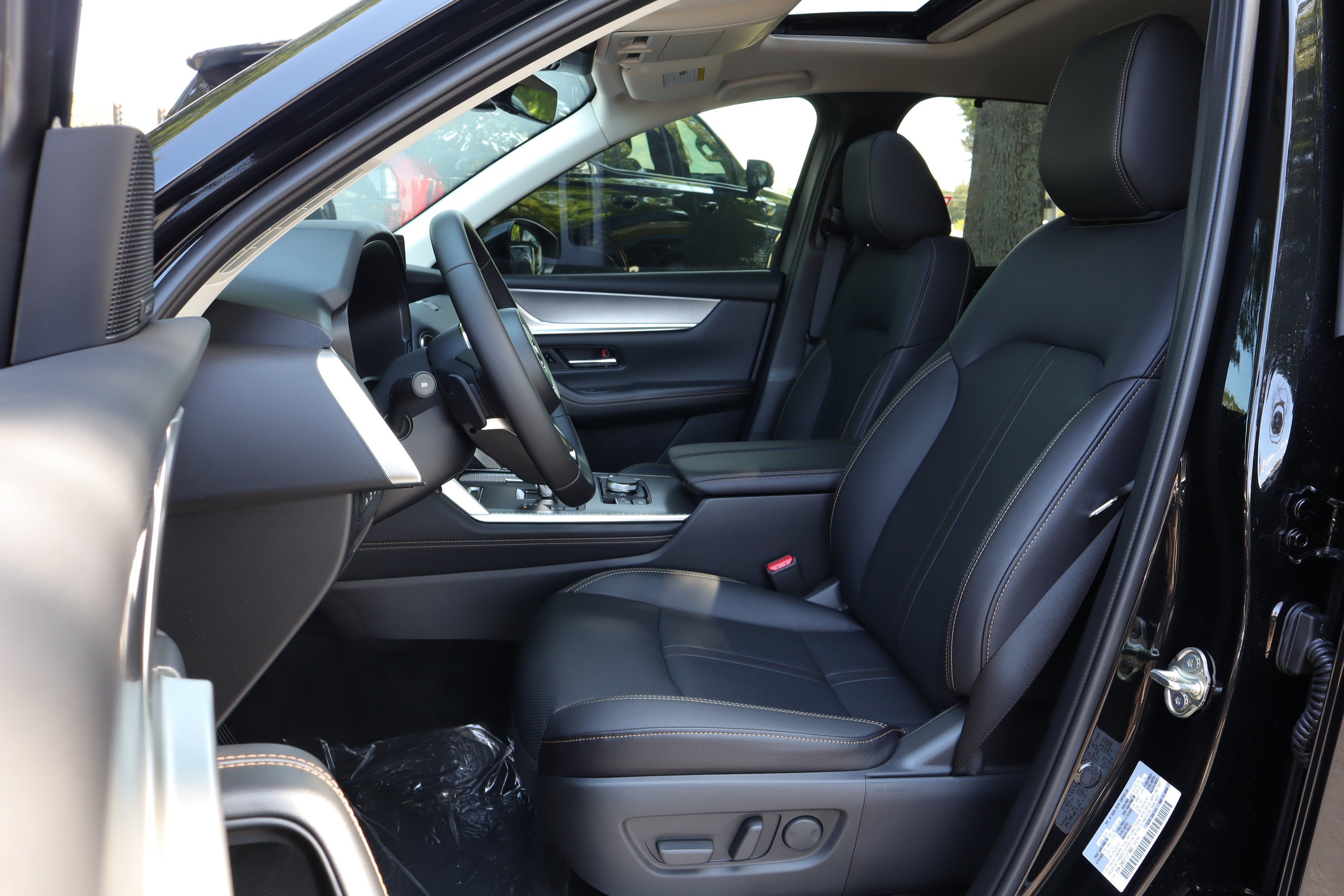 New 2026 MAZDA CX-70 3.3 Turbo w/ Premium Package AWD/4WD image 8
