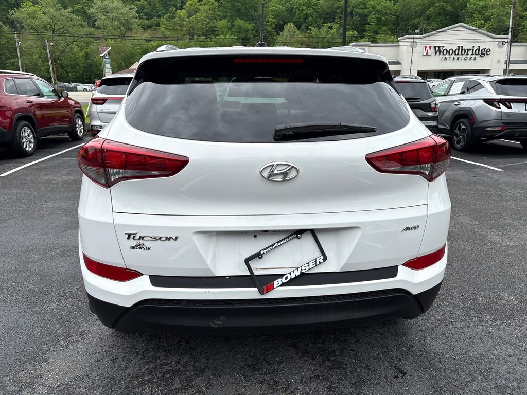 Used 2017 Hyundai Tucson SE AWD/4WD image 4