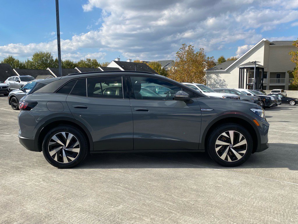 Certified 2023 Volkswagen ID.4 Pro image 2