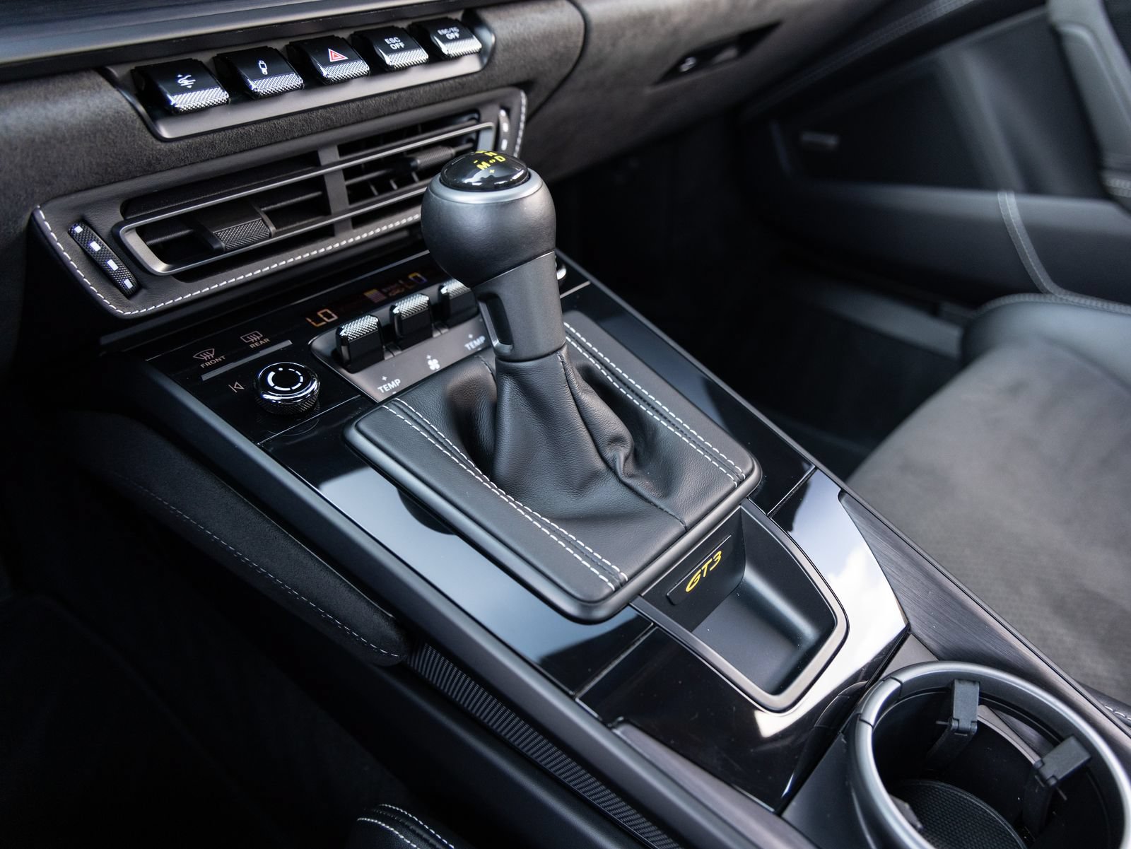 Certified 2024 Porsche 911 GT3 RWD image 18