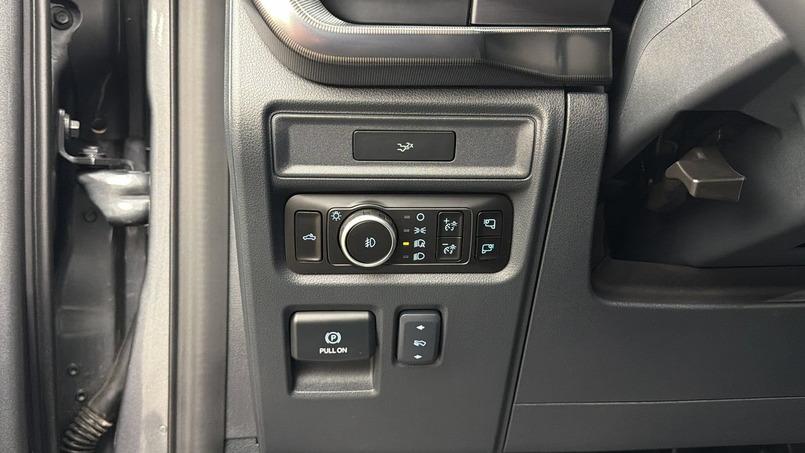Used 2026 Ford F150 Lariat AWD/4WD image 24