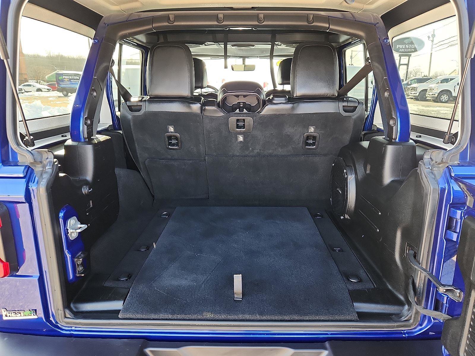 Used 2018 Jeep Wrangler Unlimited Sahara image 29