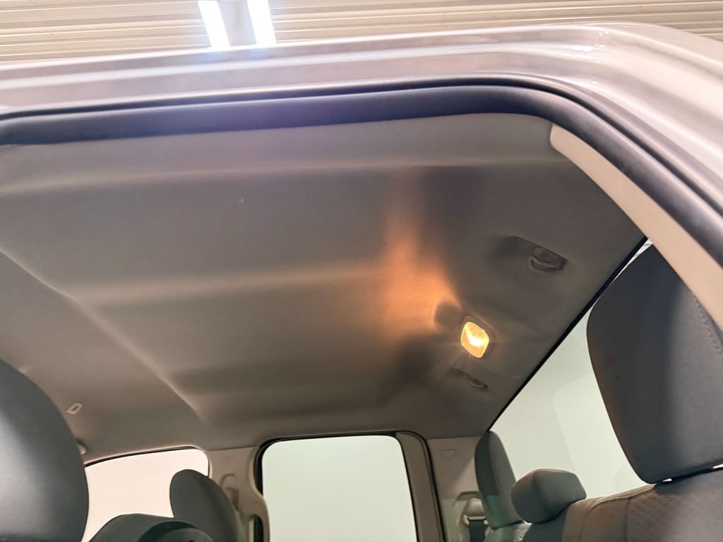 Used 2017 RAM 1500 Express RWD image 53