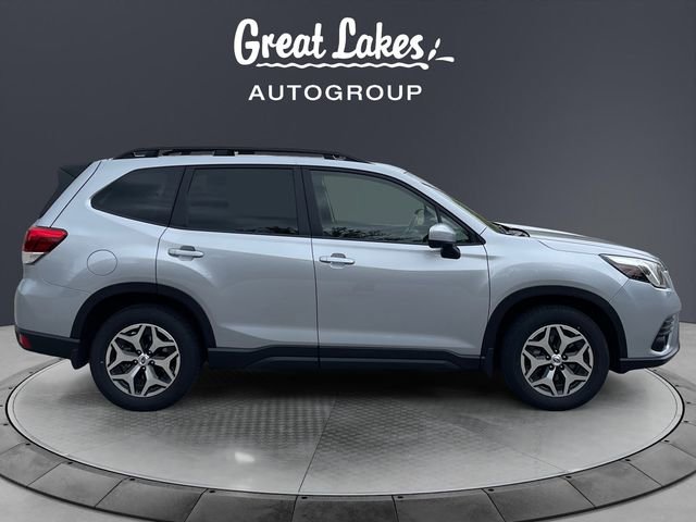 Used 2024 Subaru Forester Premium AWD/4WD image 6
