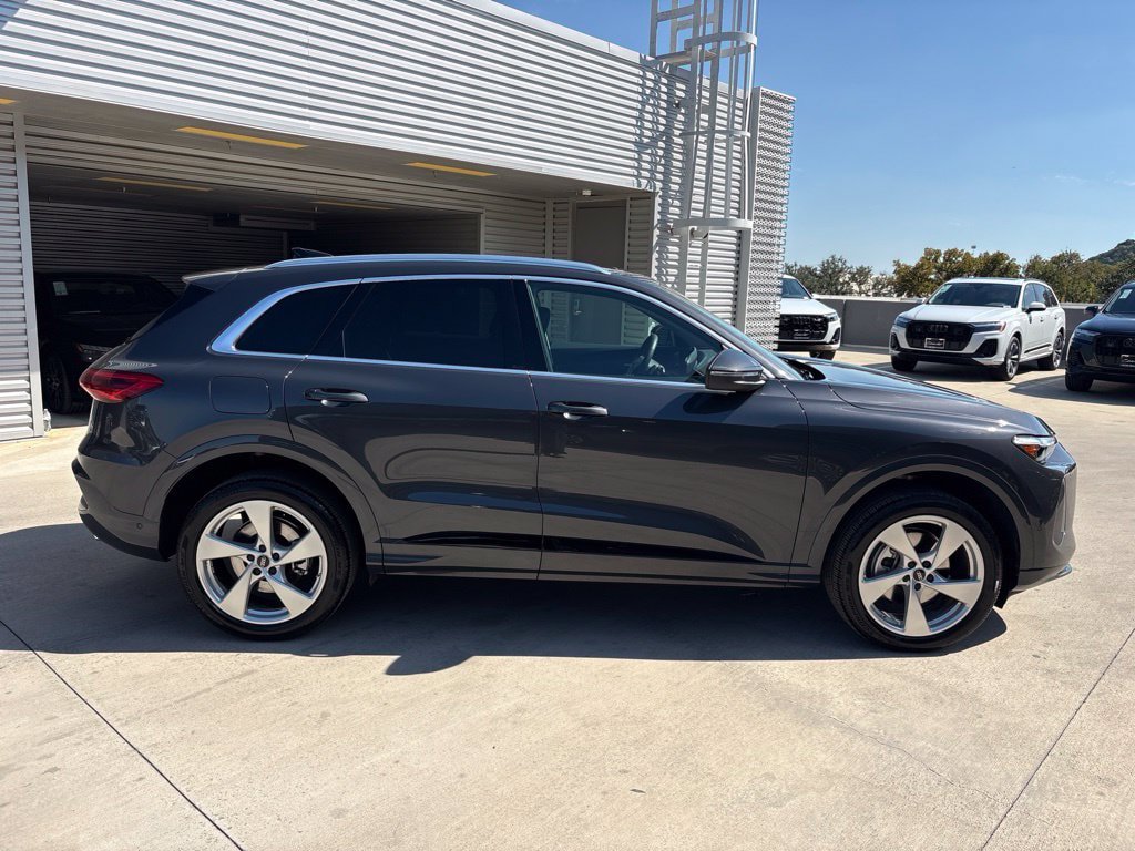 Used 2026 Audi Q5 Premium Plus AWD/4WD image 4