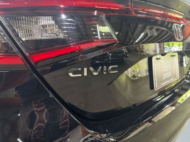 Used 2023 Honda Civic EX-L image 15
