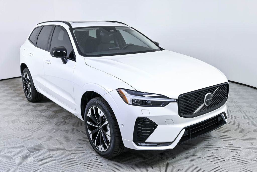New 2026 Volvo XC60 B5 Plus w/ Protection Package Premier AWD/4WD image 24