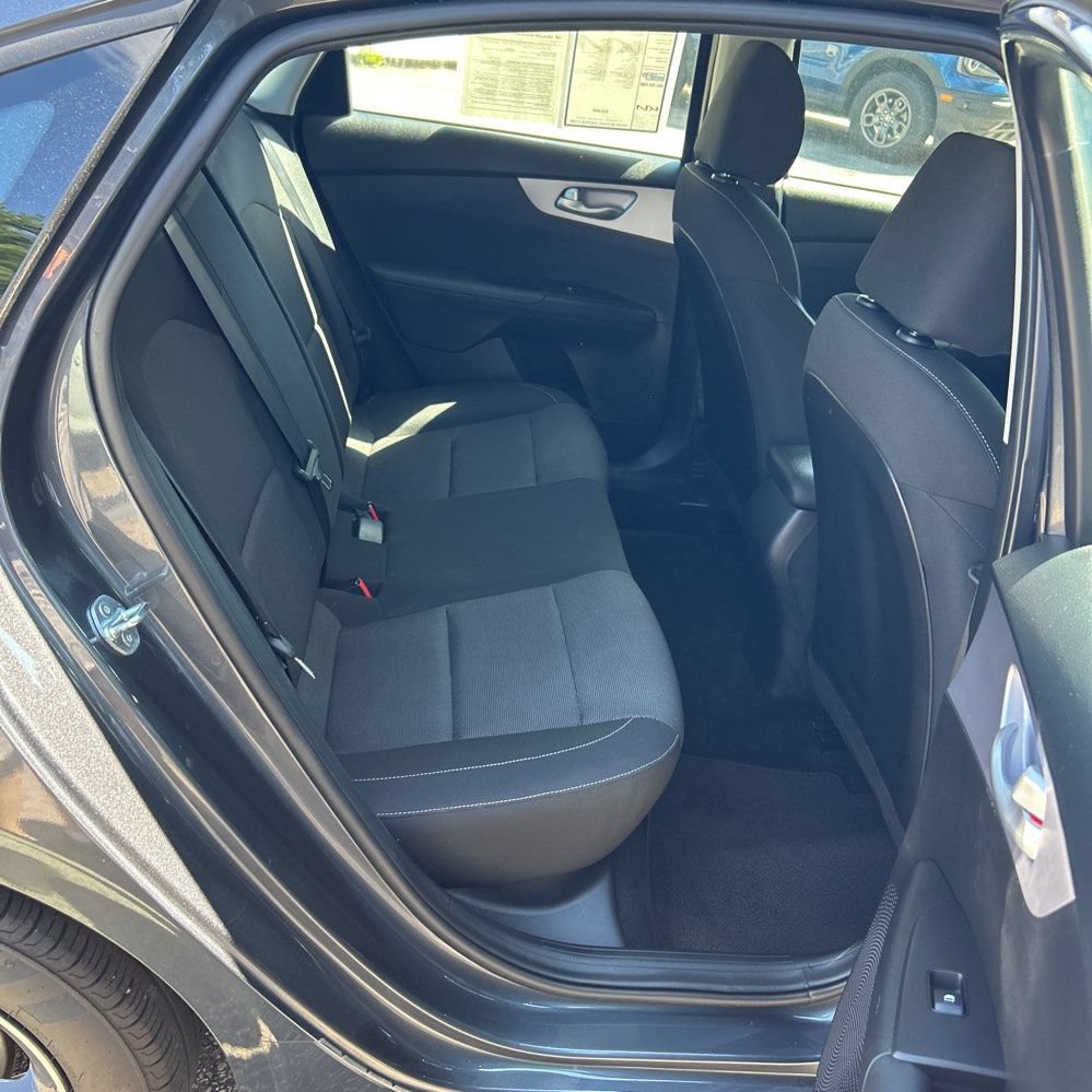 Used 2024 Kia Forte LXS FWD image 11