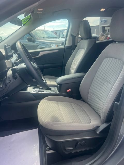 Used 2022 Ford Escape SE w/ SE Sport Appearance Package AWD/4WD image 23