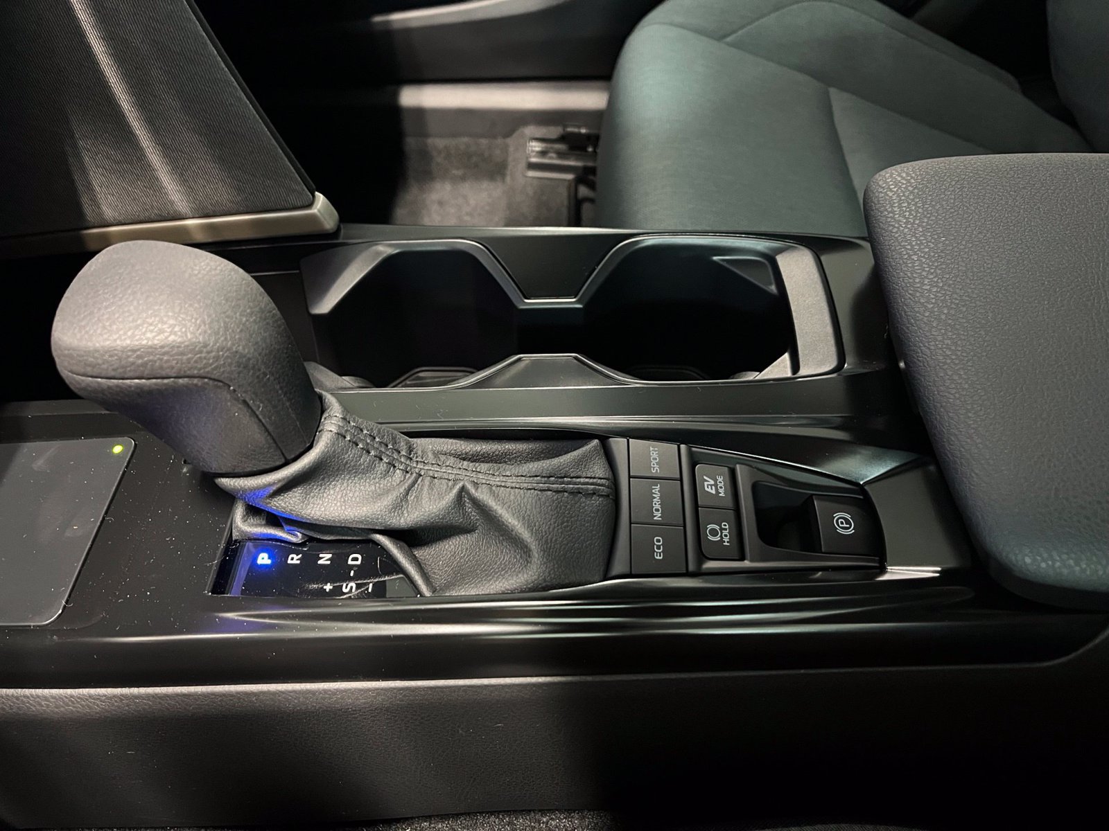 New 2026 Toyota Camry LE FWD image 25