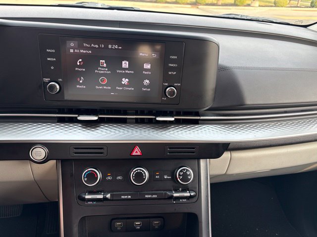 Used 2024 Kia Carnival LX FWD image 14