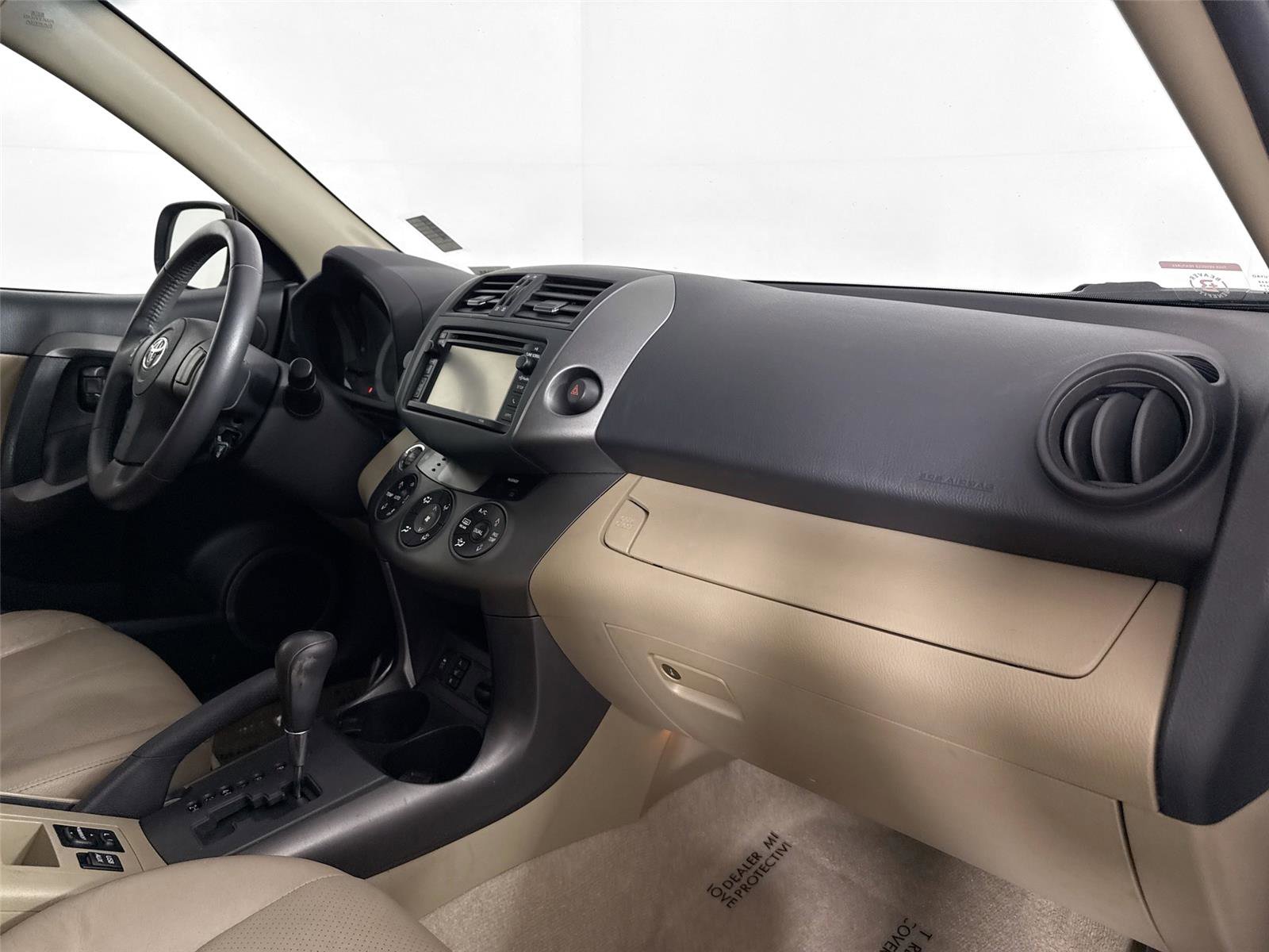 Used 2012 Toyota RAV4 Limited image 33