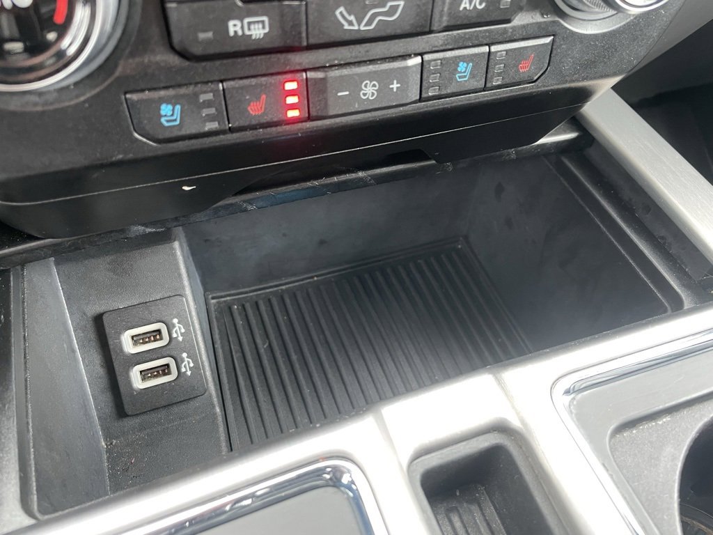 Used 2019 Ford F150 Platinum w/ Equipment Group 701A Luxury image 12