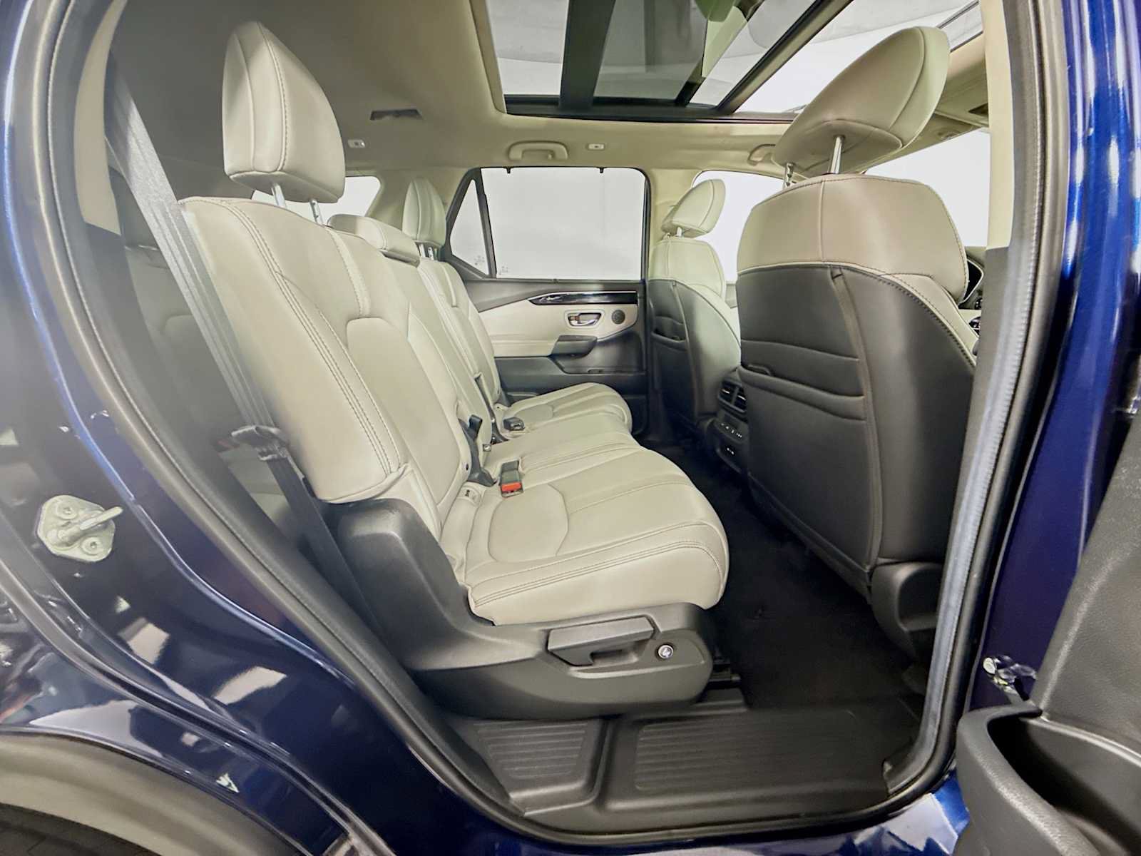 Certified 2024 Honda Pilot Touring image 28