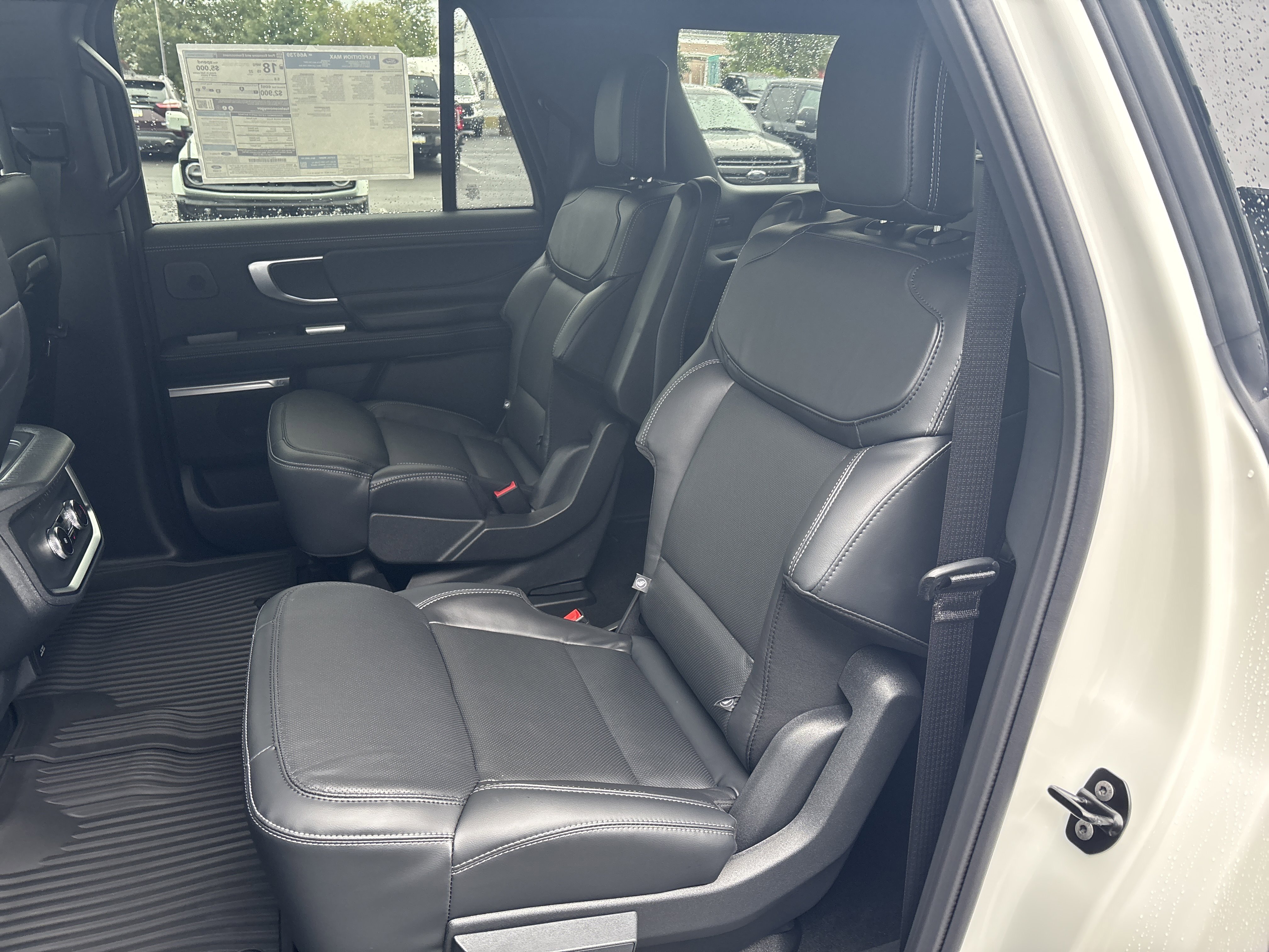 New 2025 Ford Expedition Max Platinum image 13