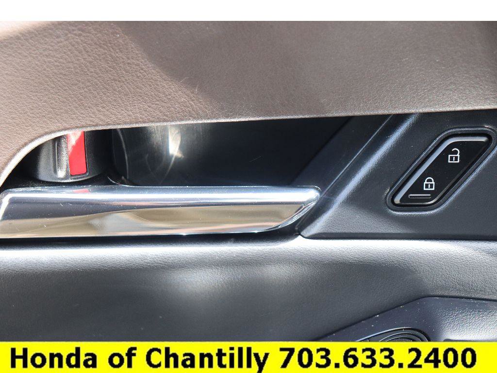 Used 2023 MAZDA CX-30 AWD 2.5 S w/ Premium Package image 24